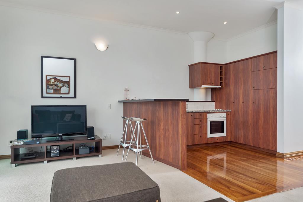 Princes Wharf - Private Apartments *